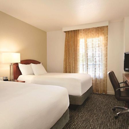 Hyatt House Pleasanton Hotel Exterior photo