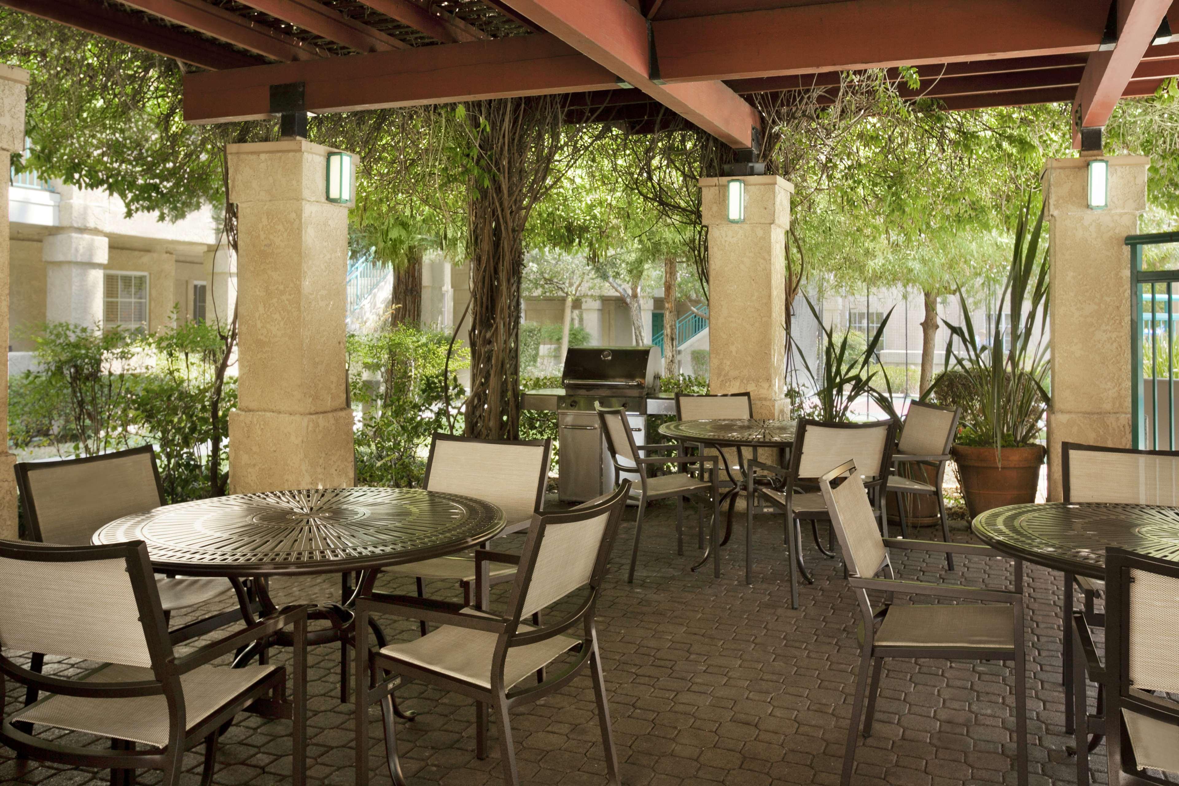 Hyatt House Pleasanton Hotel Exterior photo