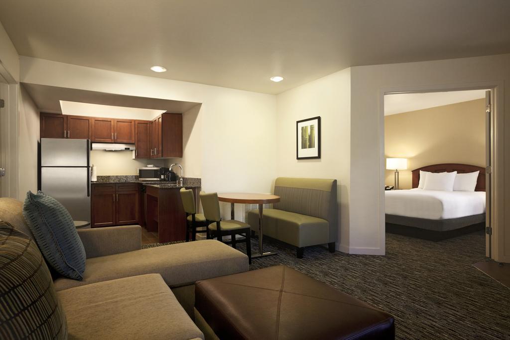 Hyatt House Pleasanton Hotel Room photo